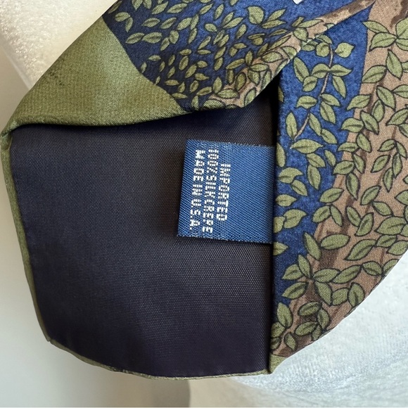 WWF World Wildlife Fund Bengal Tigers Neck Tie Navy Blue 100% Silk Vintage 1991 - Picture 9 of 9